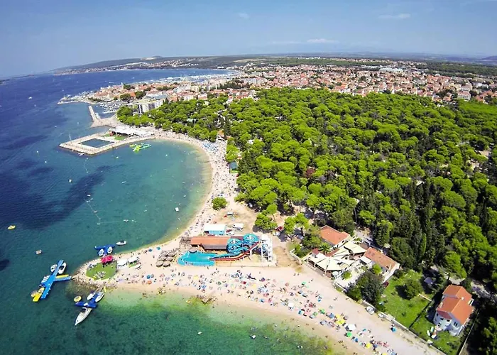 Lägenhet Spacious Modern Biograd Na Moru