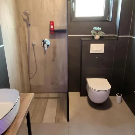 Spacious Modern *